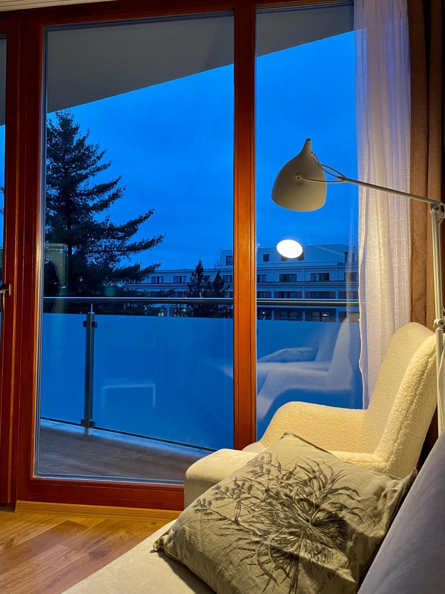 Apartman Astra Sezimovo Usti Exterior foto